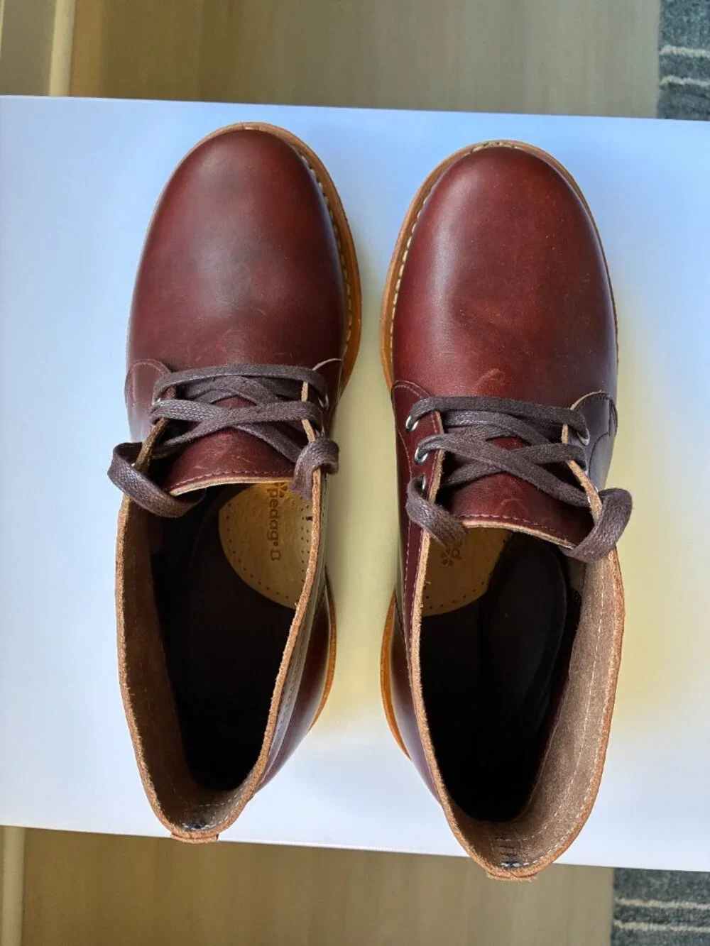 White's Chukka 853 Boots..size 8EE...fits like a Men's 9